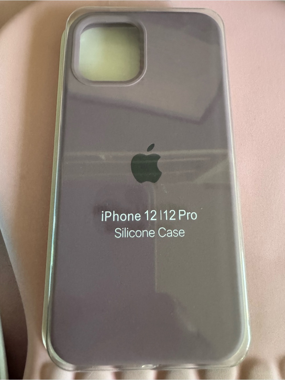 Apple iPhone 12 / 12 Pro Silicone Case - Lavender Purple